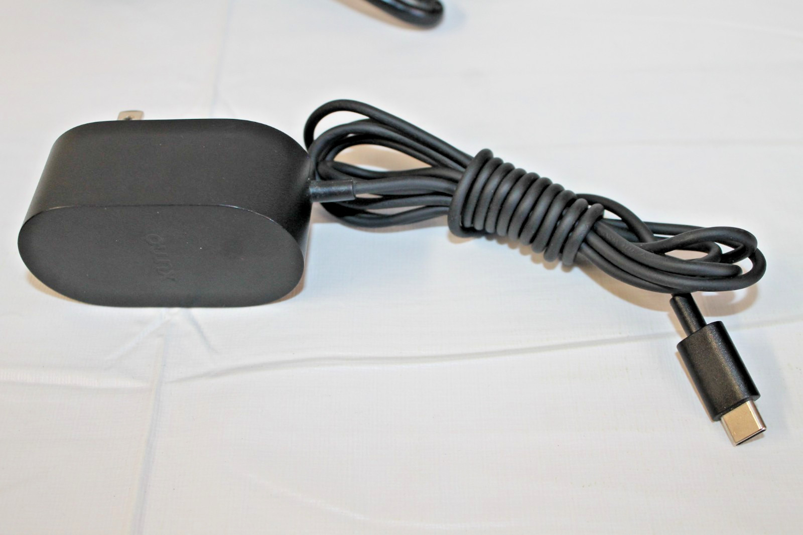 XUMO ES1 (A) 4K Streaming Box – No Remote COESST11AEI