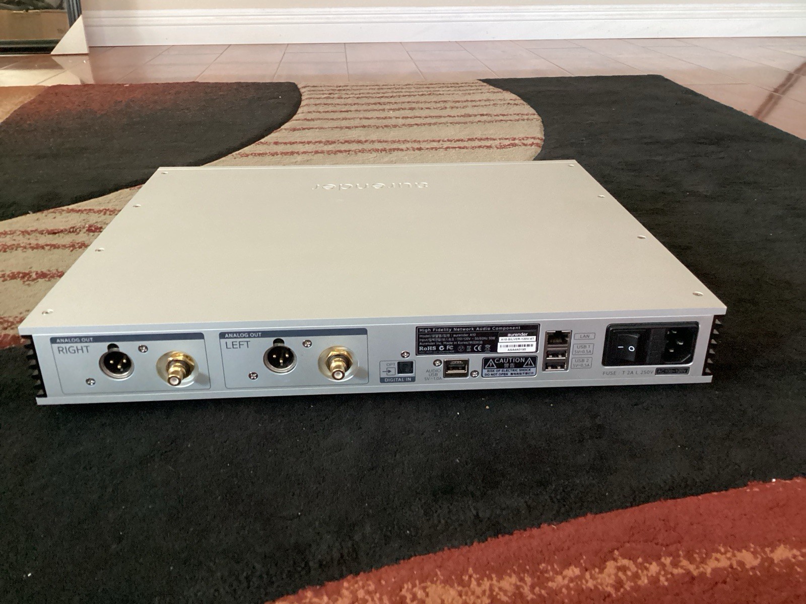 Aurender A10 Streamer with built-in DAC , Remote Control. $5500 retail