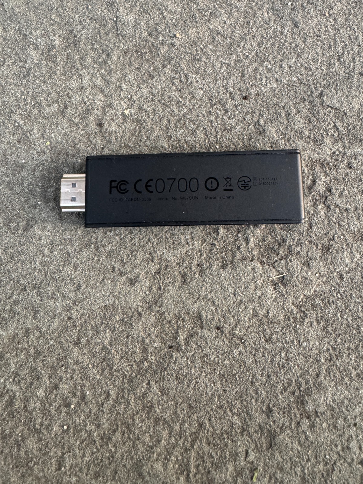 Amazon Fire TV Stick HD TV Streamer W87CUN 1ST GEN 2014 Used