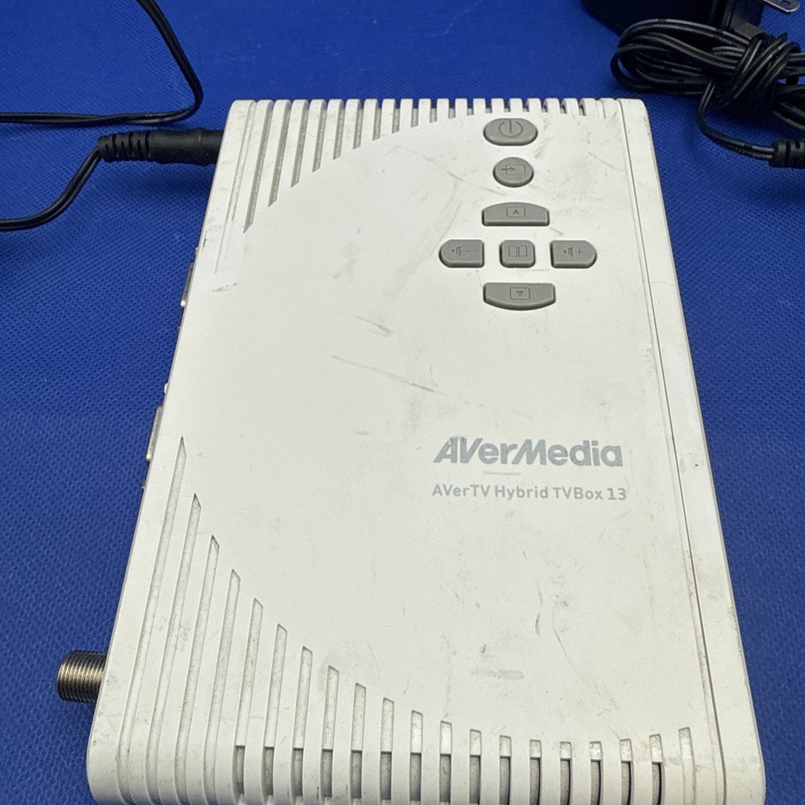 Lot Of 2 AverMedia A200P Hybrid TVBox 13 – Input TV/Video Hub – Power Adapter