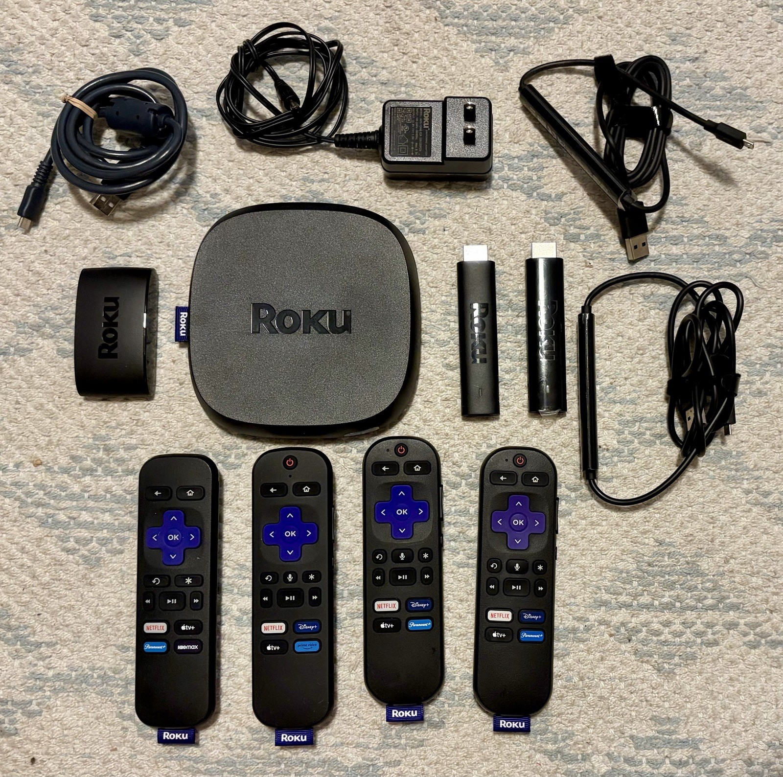 Roku Streaming Device Bundle x 4 – 2 Sticks 3820×2, 3960x, 4801x -All w/ Remotes