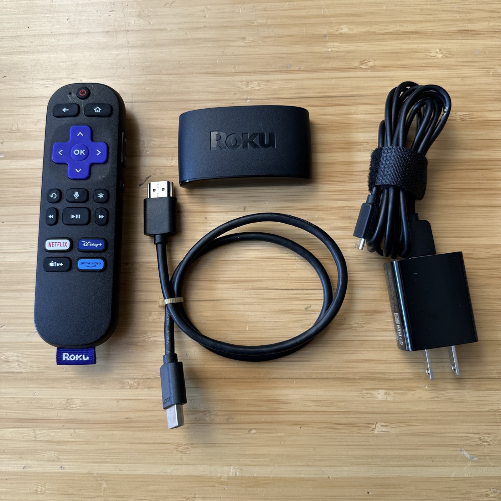 Roku 3930X (3930R) Digital Media Streamer WiFi with Remote & Cables Complete Set