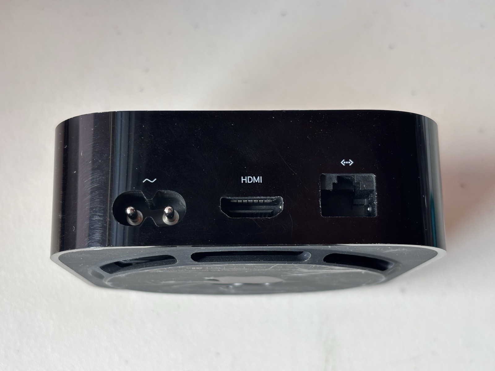 Apple TV 4K 1st Gen A1842 32GB Siri Remote Power HDMI Lightning Cable – Tested