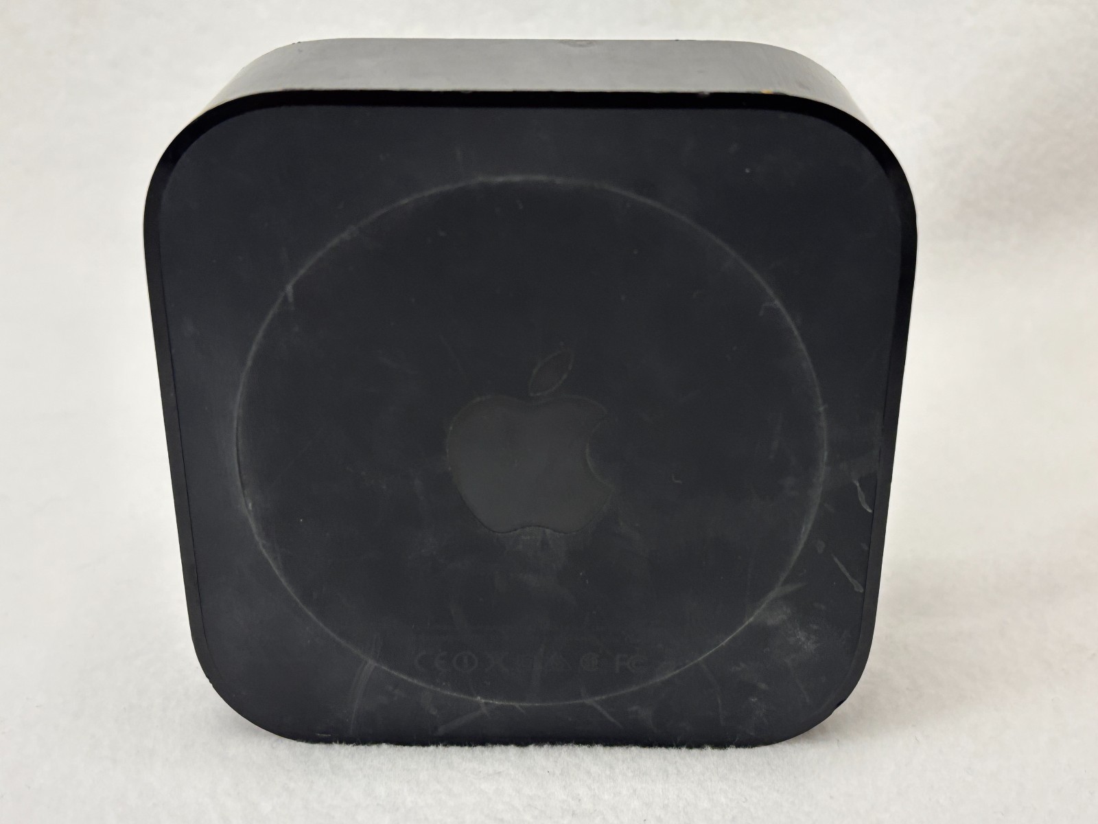 Apple TV (4th Generation) 32GB HD Media Streamer – Black