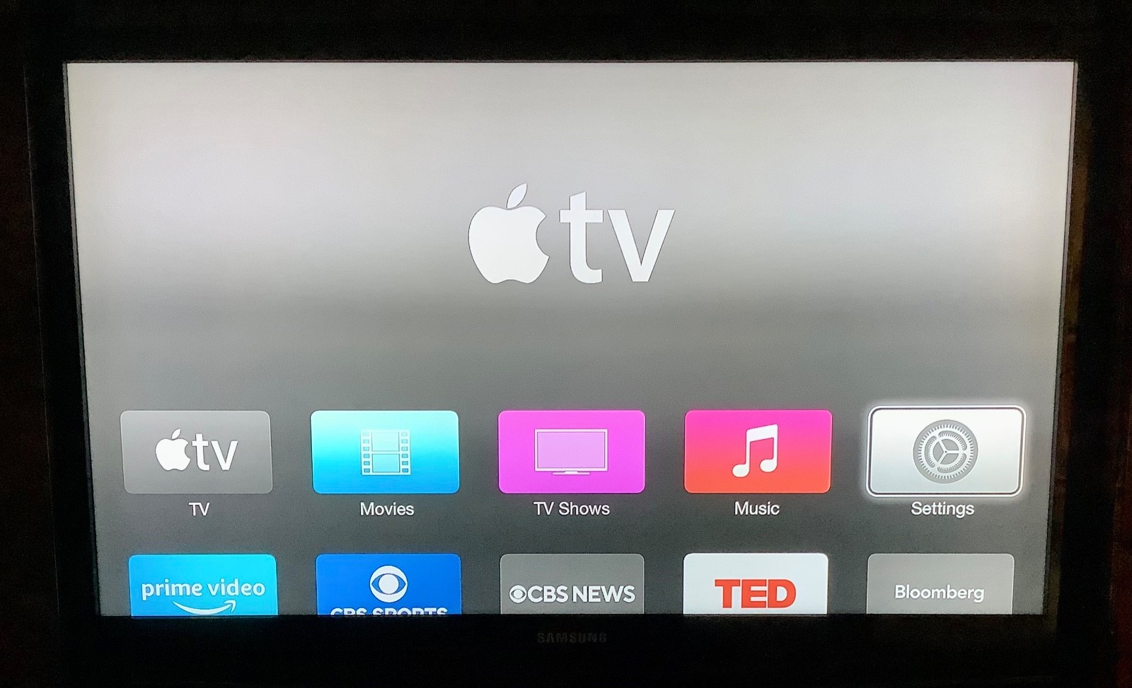Apple TV 3rd Gen A1469 1080p HD Media Player Complete In Box CIB AirPlay Mirror