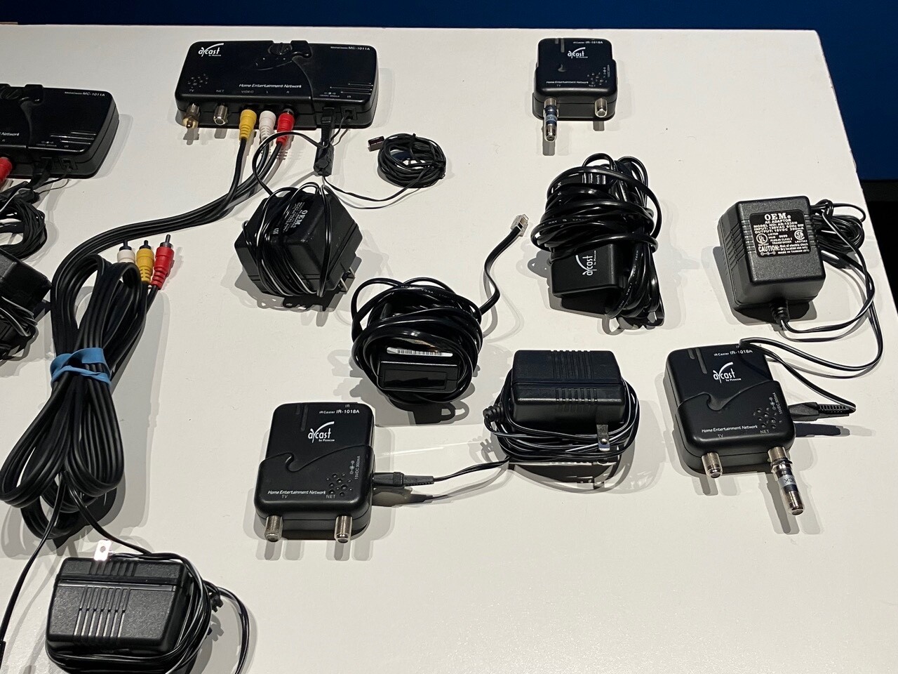 Peracom AVCast Media Kit MK-1000N + Extras
