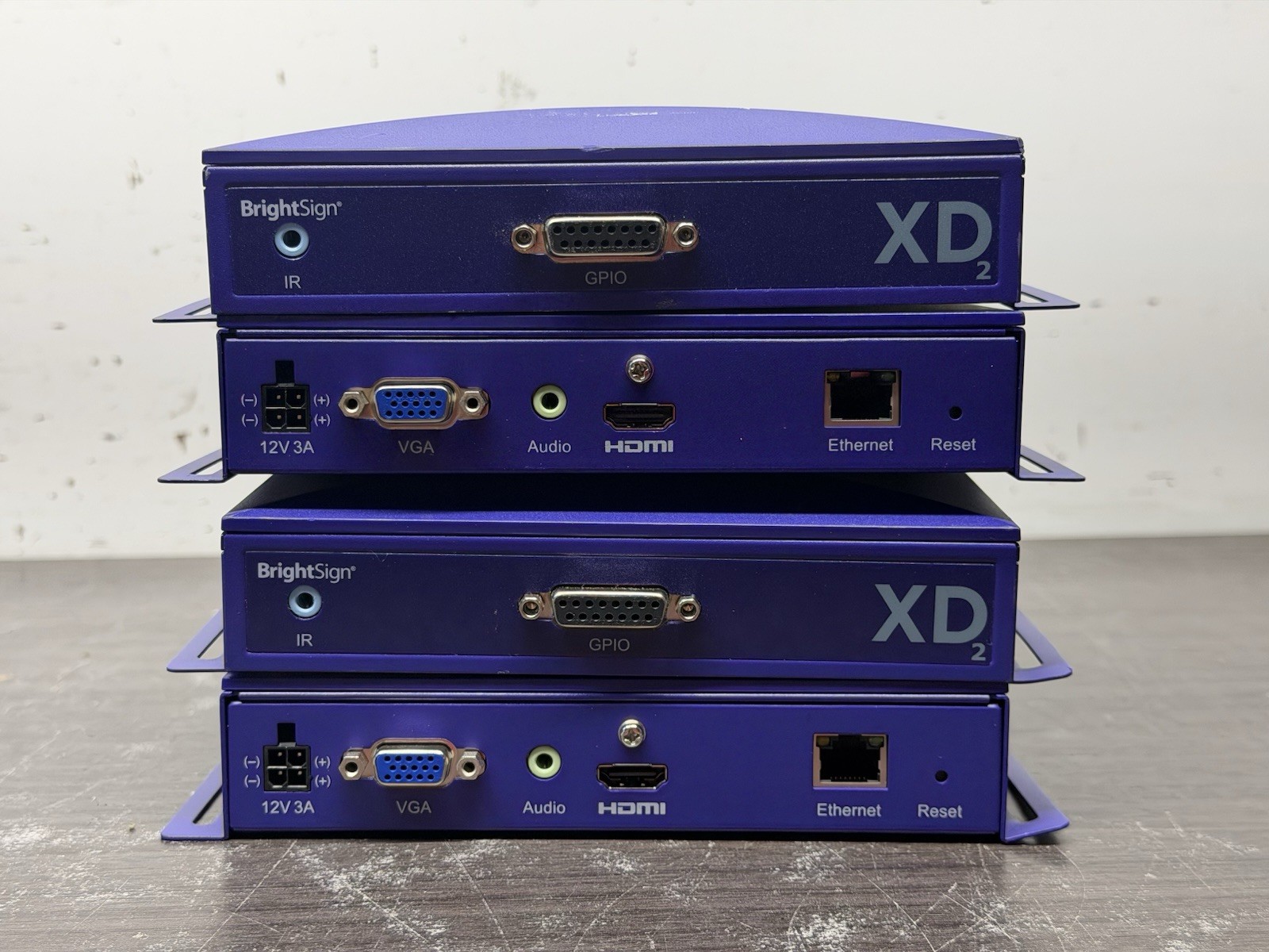 BrightSign XD2 XD232 Network Interactive Digital Signage – B060