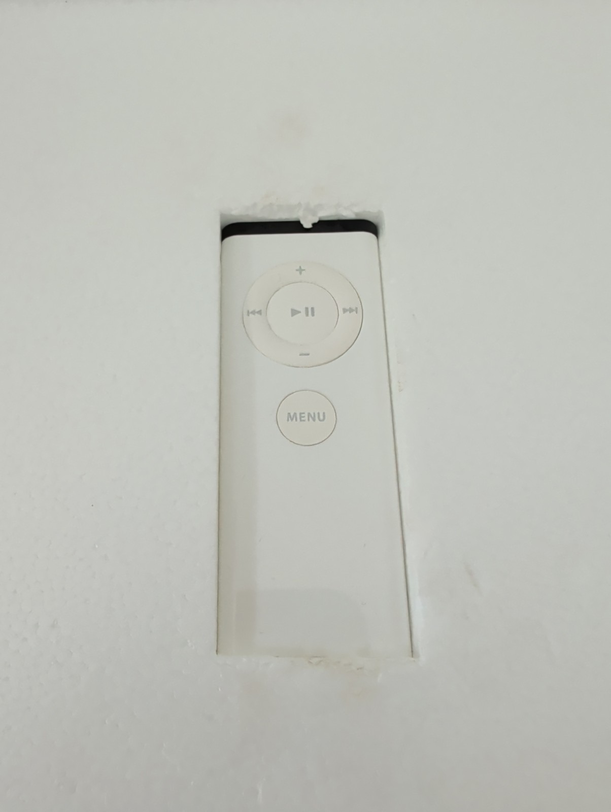 Apple TV (1st Generation) 40GB Media Streamer – A1218 As Shown Sold as Is M73
