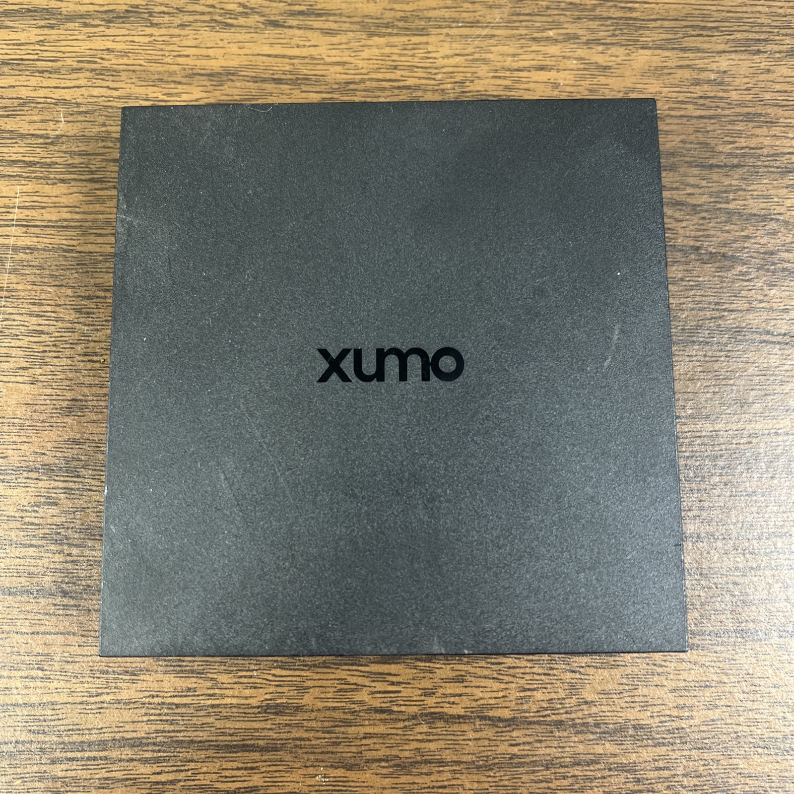 Xumo ES1 Streaming Device COESST11AEI Dolby Vision Atmos 4K Smart TV Box
