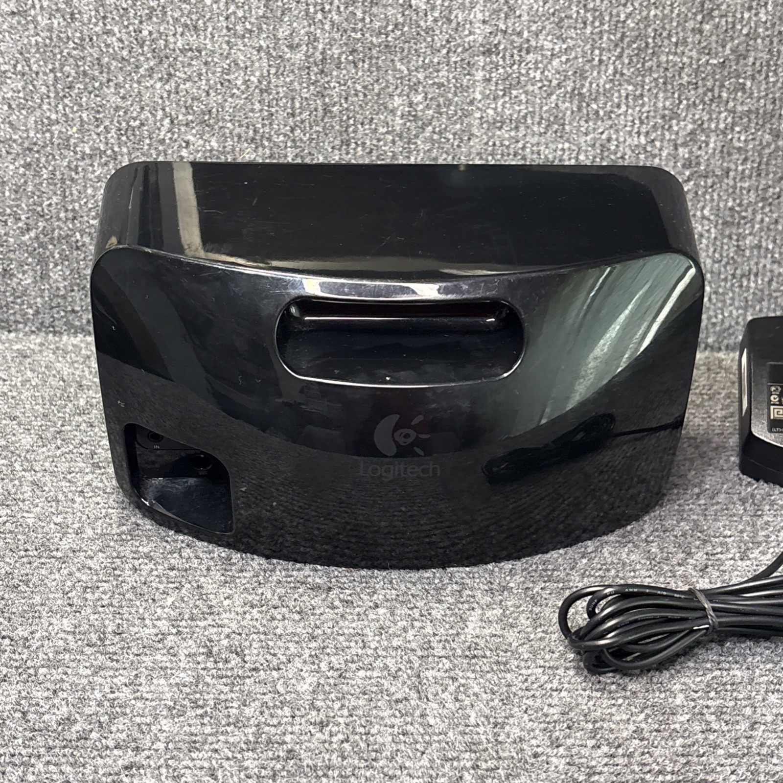 Logitech X-R0001 Black Wi Fi Squeezebox w/ OEM Power Supply