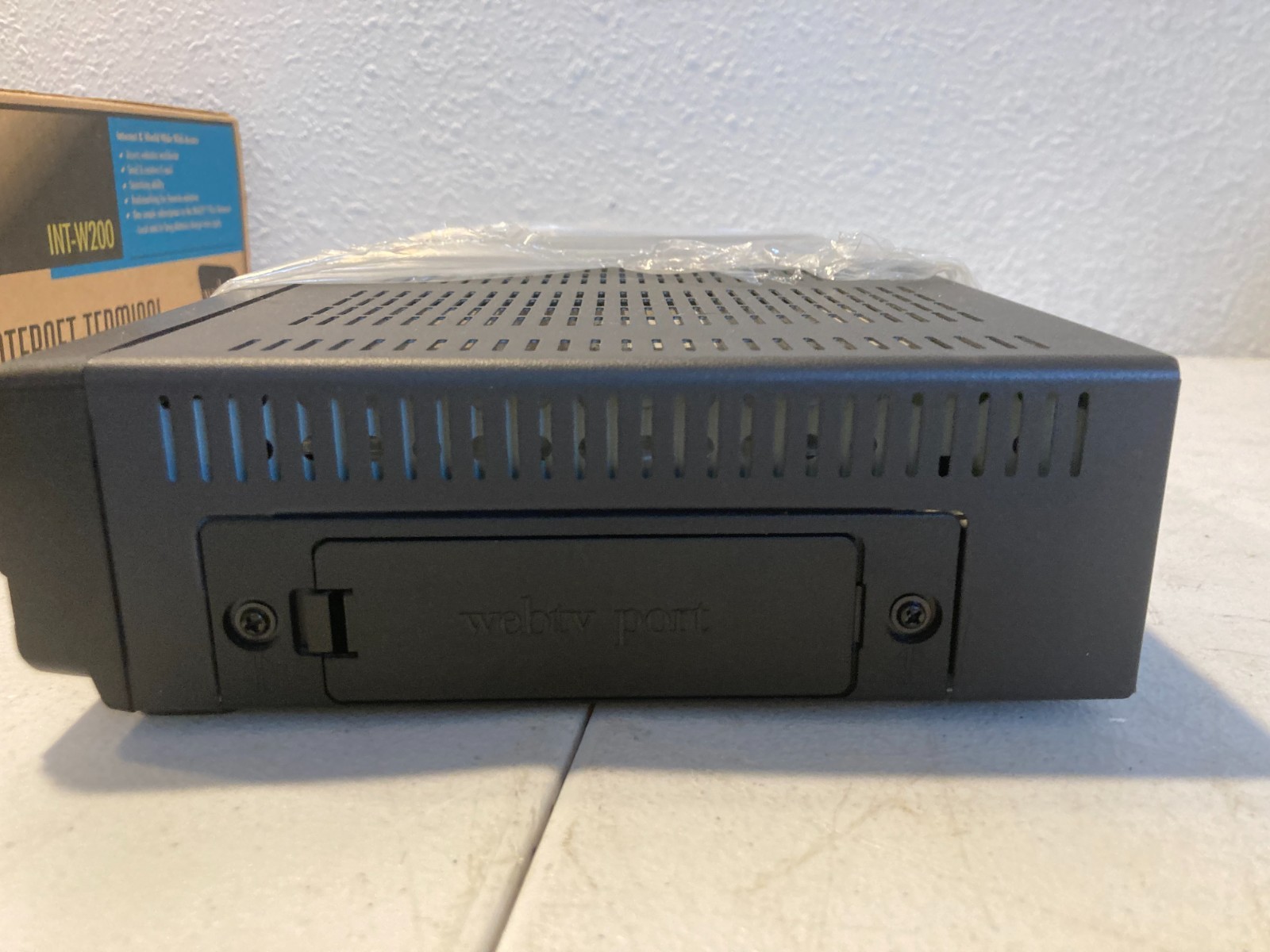 Sony 1998 Vintage Webtv Plus INT-W200 Internet Terminal New in Box