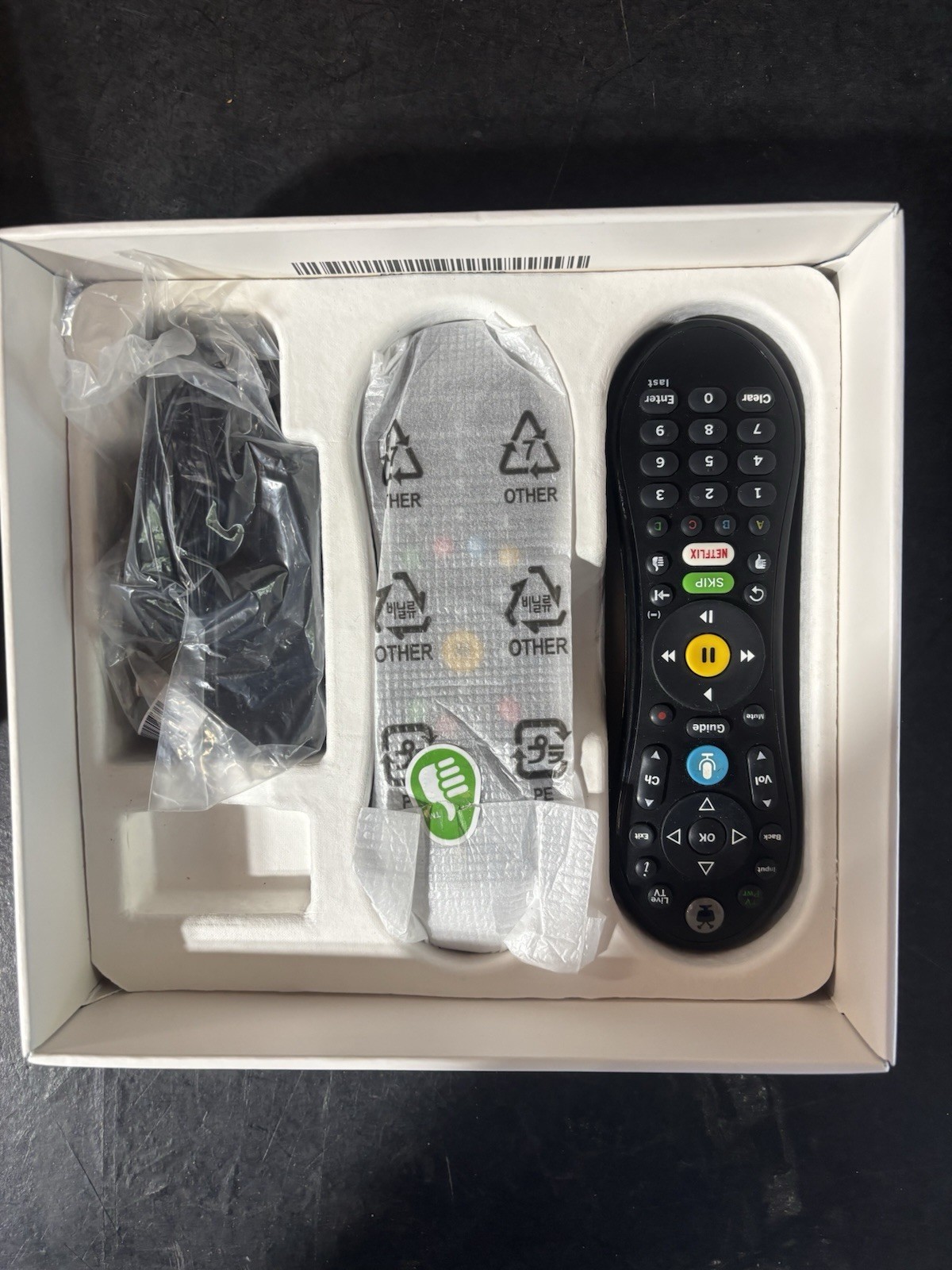 TiVo Mini Box 4K UHD STREAMING MEDIA PLAYER W/(2) Voice Remotes. No HDMI CABLE