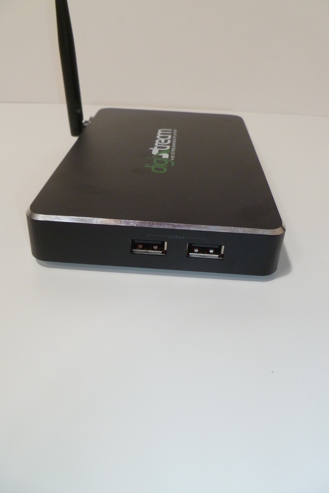 DigiXstream DX4 Quad Core Android Media Box 2 GB RAM/8GB Memory