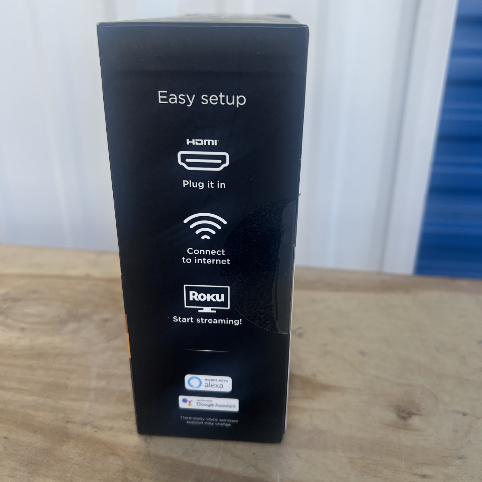 Roku Ultra|Streaming Media Player 4K/HD/HDR with JBL Headphones 4670R– 2019