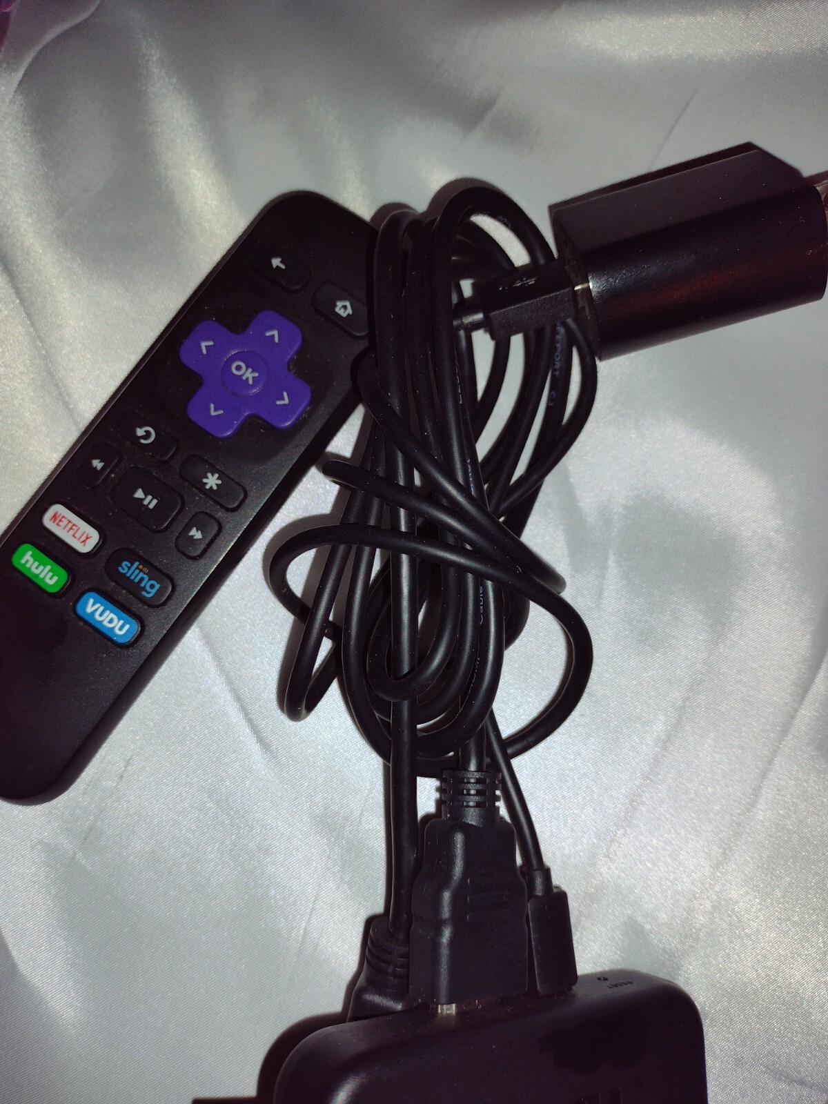 Roku Digital Streamer Netflix Hulu Sling Vudu W/HDMI Cord And Remote Pre-owned