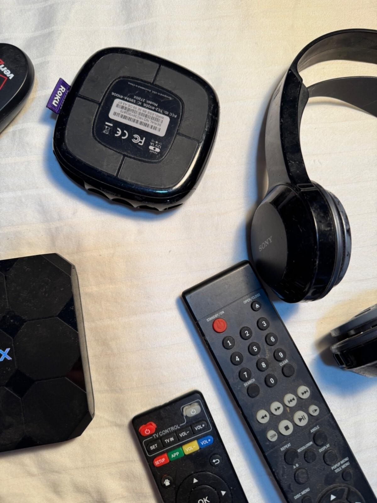 Mixed Electronics Lot: Sony Remotes Roku Media Boxes & Accessories Bundle 20-16