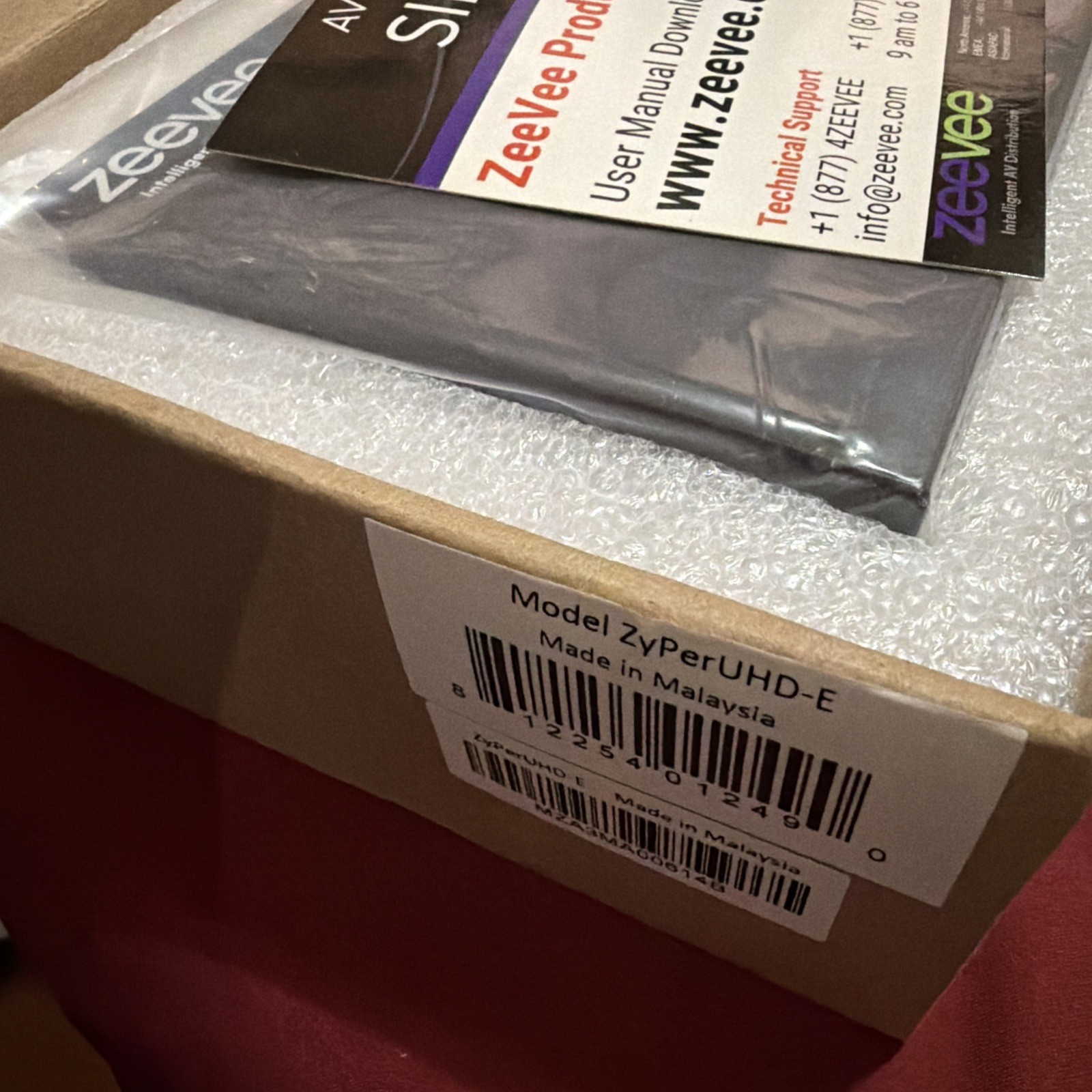 ZeeVee ZYPERUHD-E HDMI 2.0 Input Encoder Damaged Box Only