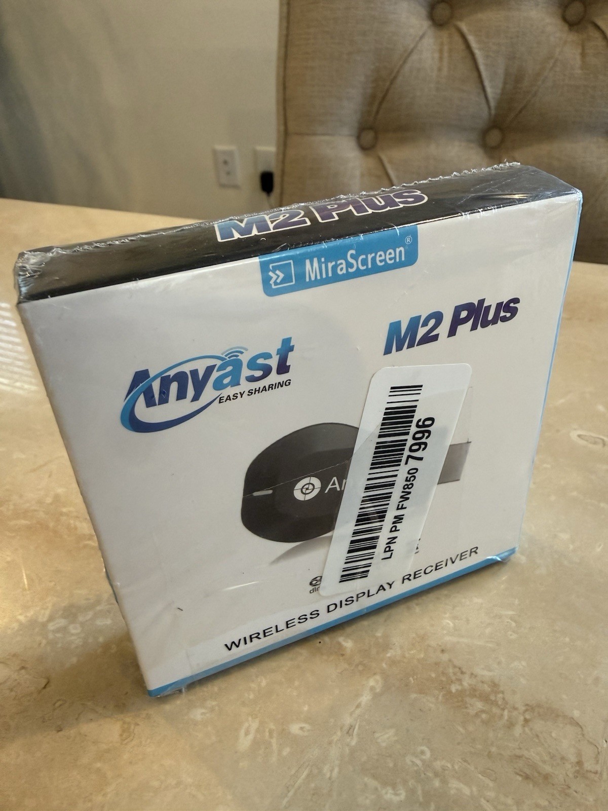 AnyCast M2 Plus Wireless Display Adapter Wi-Fi HDMI Screen Mirroring Receiver.