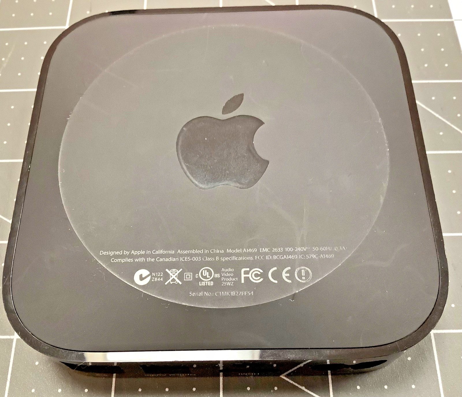 Apple TV 3rd Gen A1469 1080p HD Media Player Complete In Box CIB AirPlay Mirror