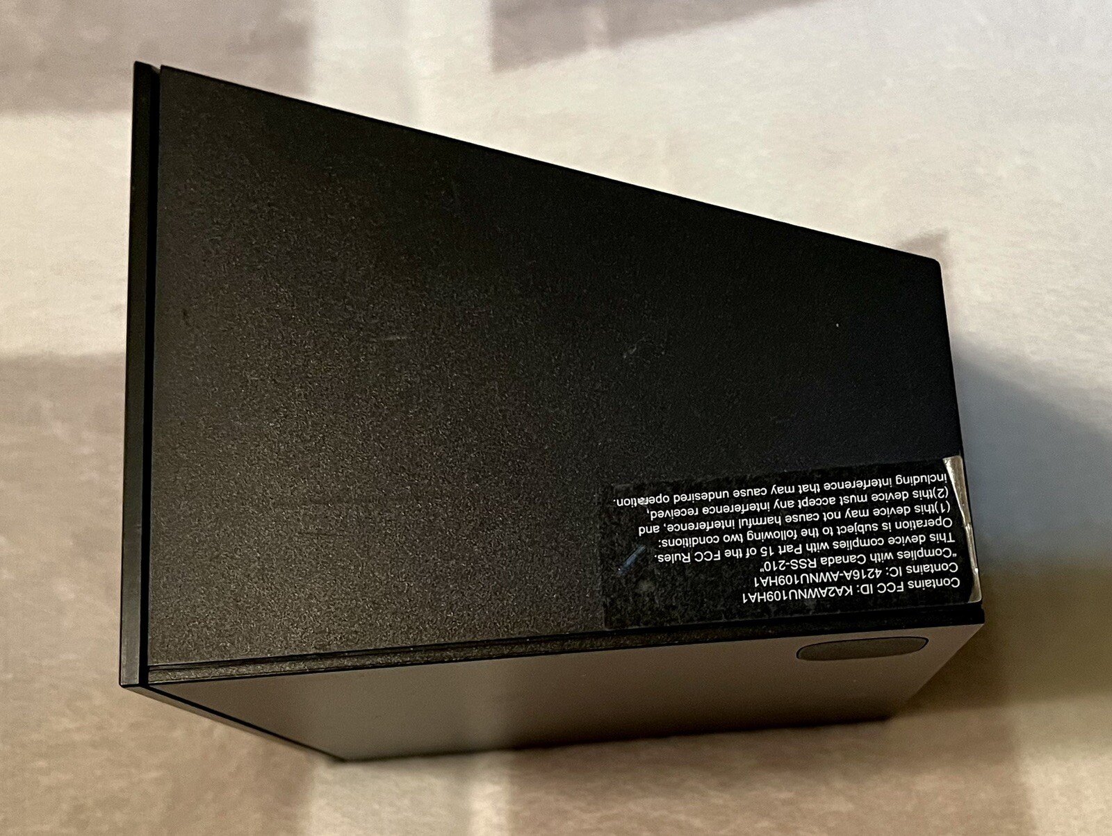D-Link Boxee Box Digital HD Media Streamer With Original Power supply