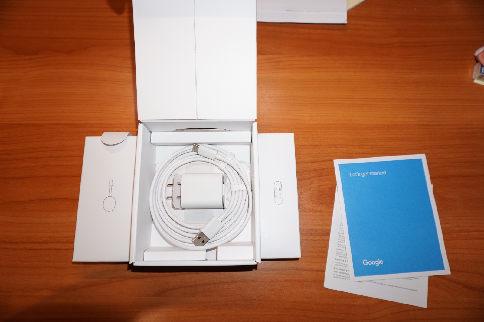 Google Chromecast with Google TV 4K UHD Media Streamer – Snow