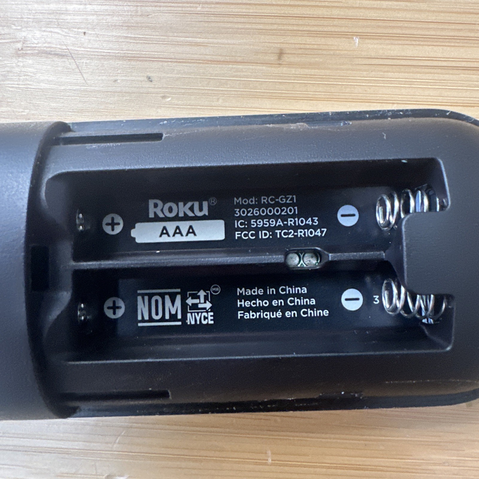 Roku 3930X (3930R) Digital Media Streamer WiFi with Remote & Cables Complete Set