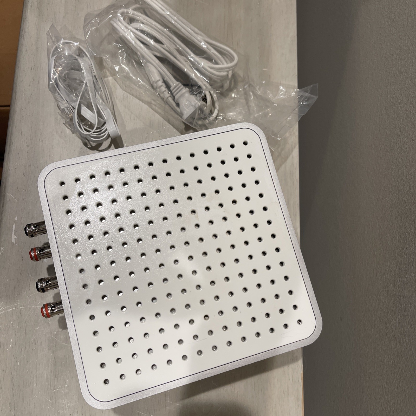 Sonos Connect:Amp Digital Media Streamer – White/Gray (CTAZPUS1)
