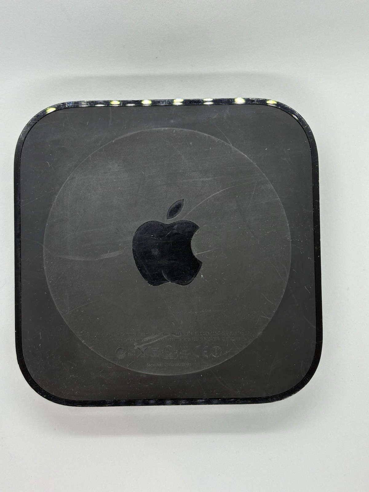 Apple TV (2nd Generation) 8GB Media Streamer – A1378