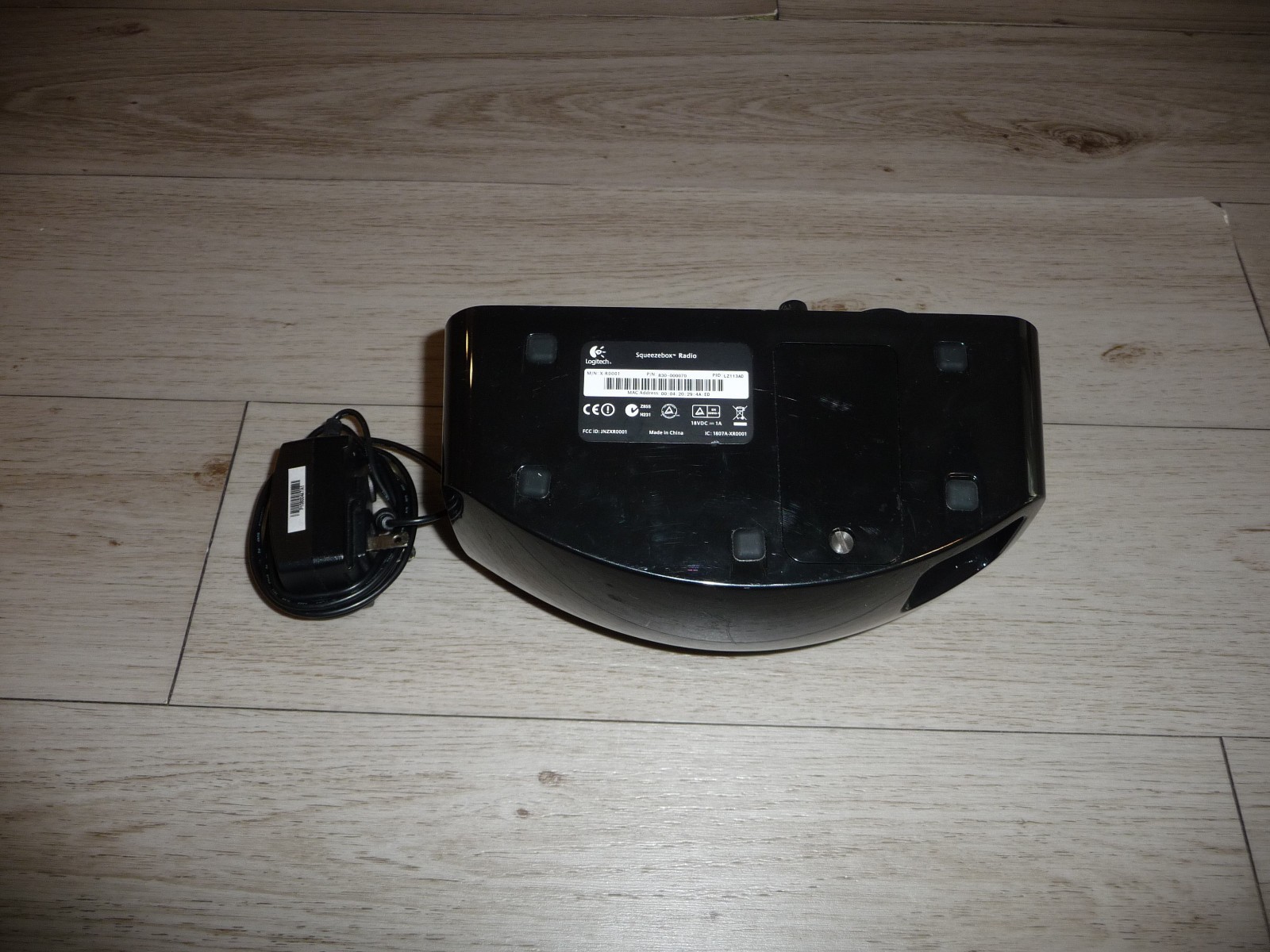 Logitech Squeezebox X-R0001 Smart WiFi Radio with AC Adapter