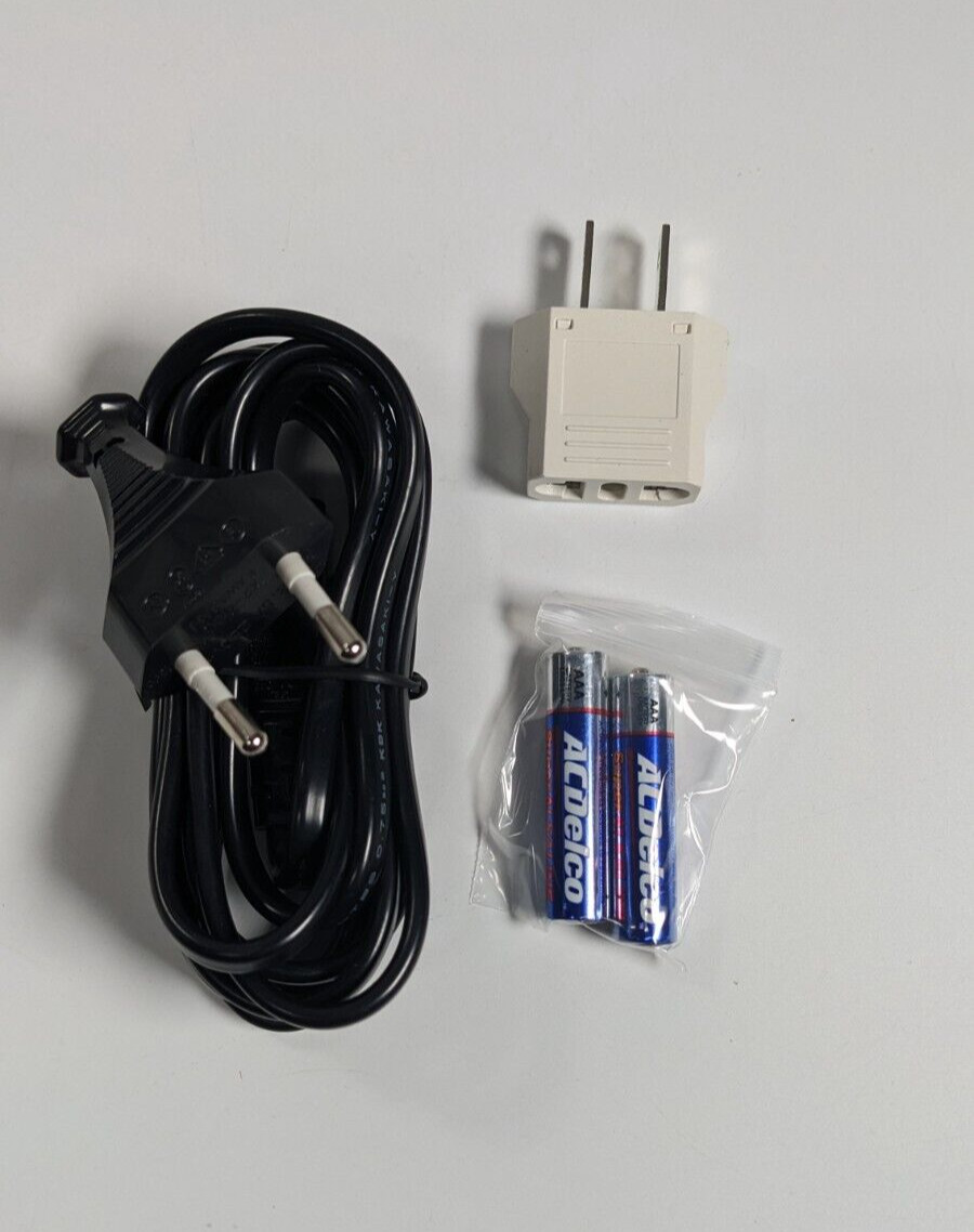 Apple TV 2nd Gen (A1378) 720p w/ generic remote control