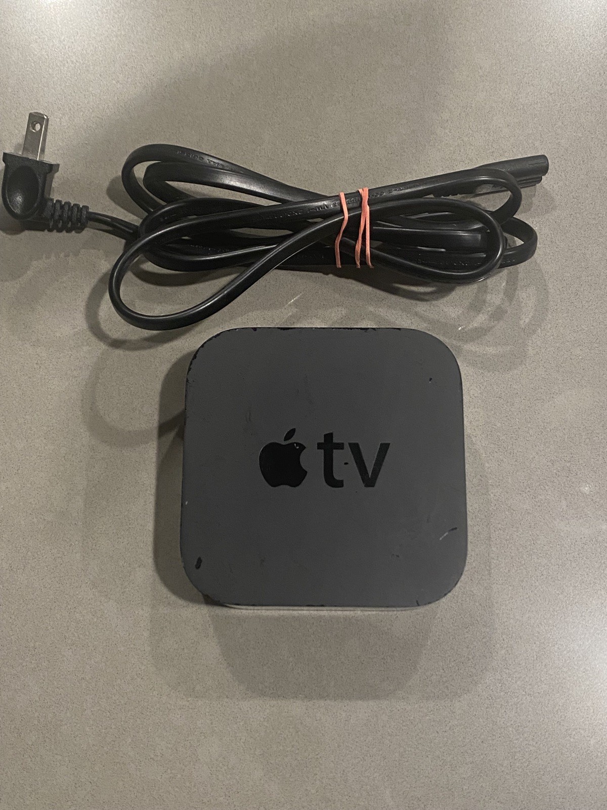 Apple TV A1625 4th Generation 32GB HD Media Streamer MR912LL/A – No Remote
