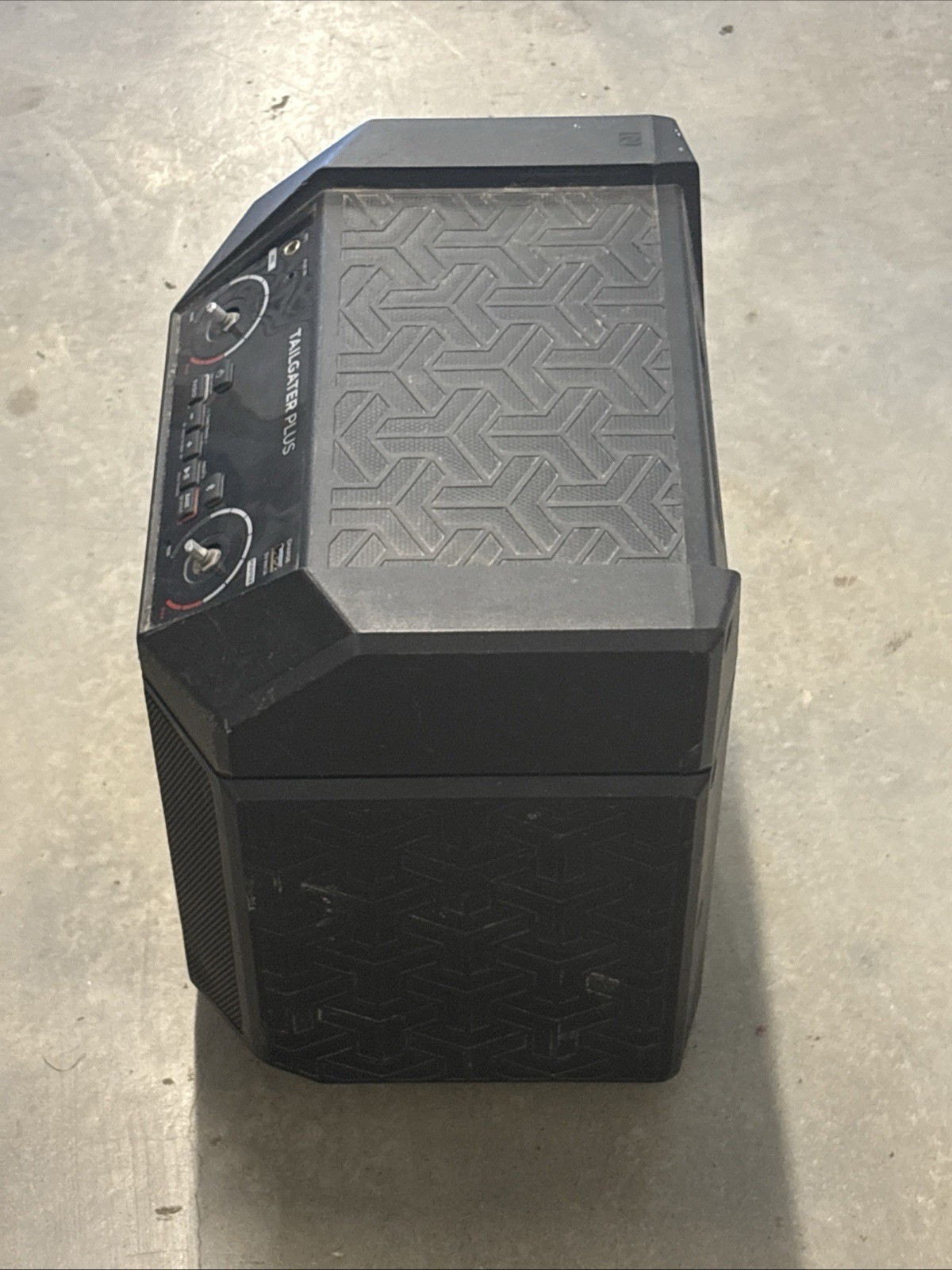 ION Tailgater Plus Portable Outdoor Wireless Bluetooth Speaker Working No Knobs