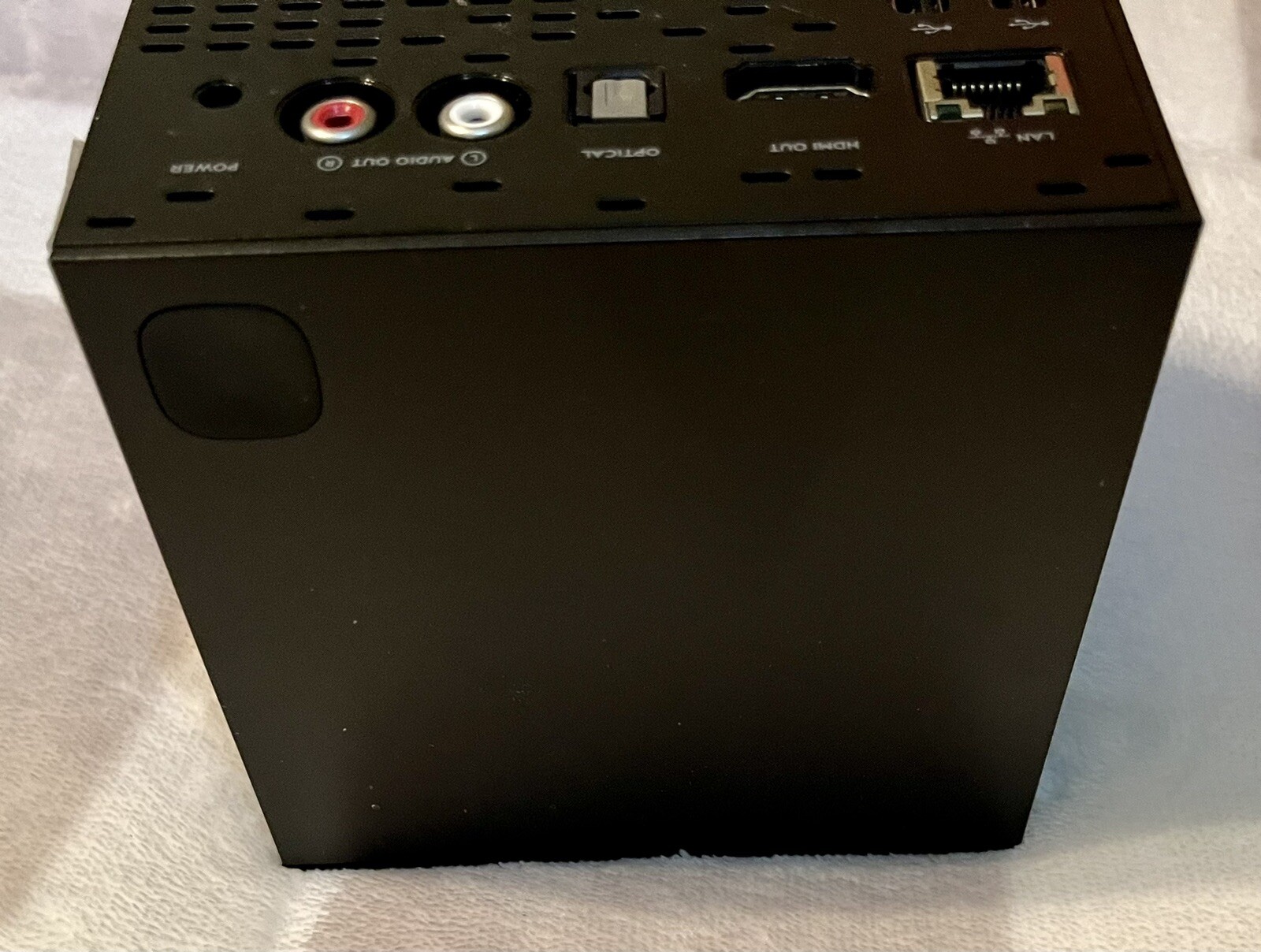 D-Link Boxee Box Digital HD Media Streamer With Original Power supply