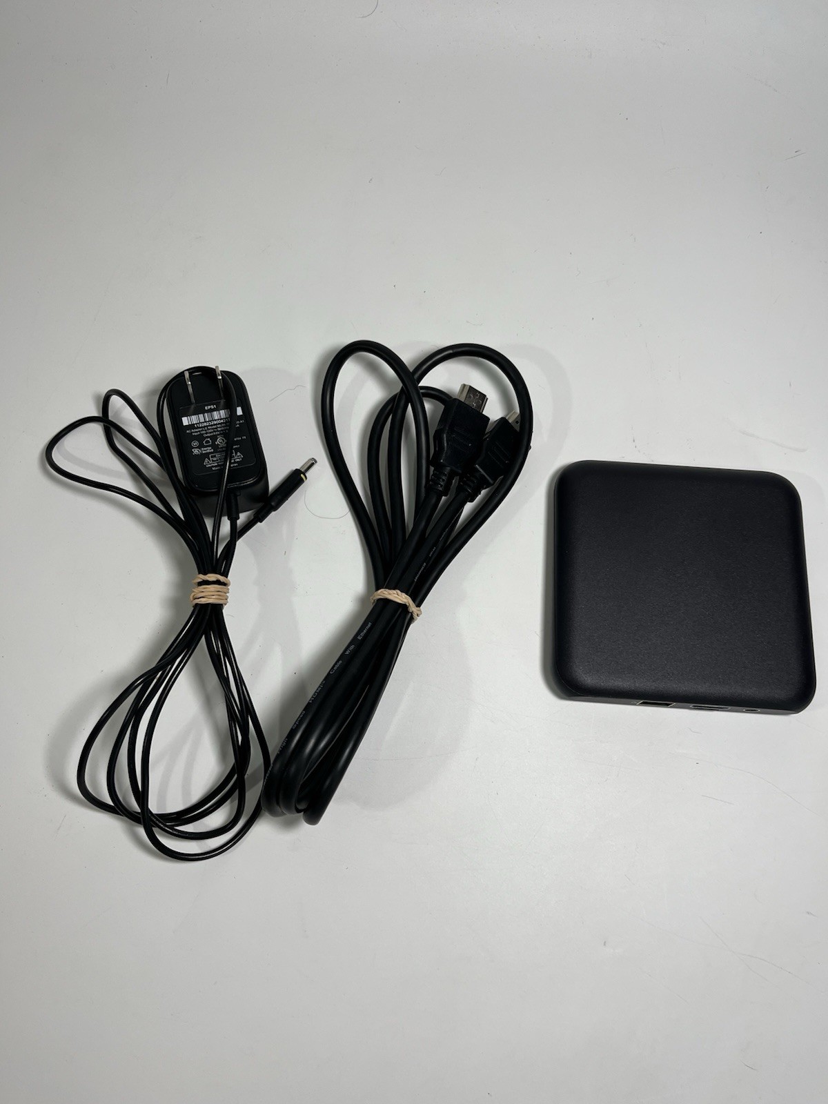 Xumo XiOne-SC(B) Stream Box 4K Ultra HD , Power Cord No Remote