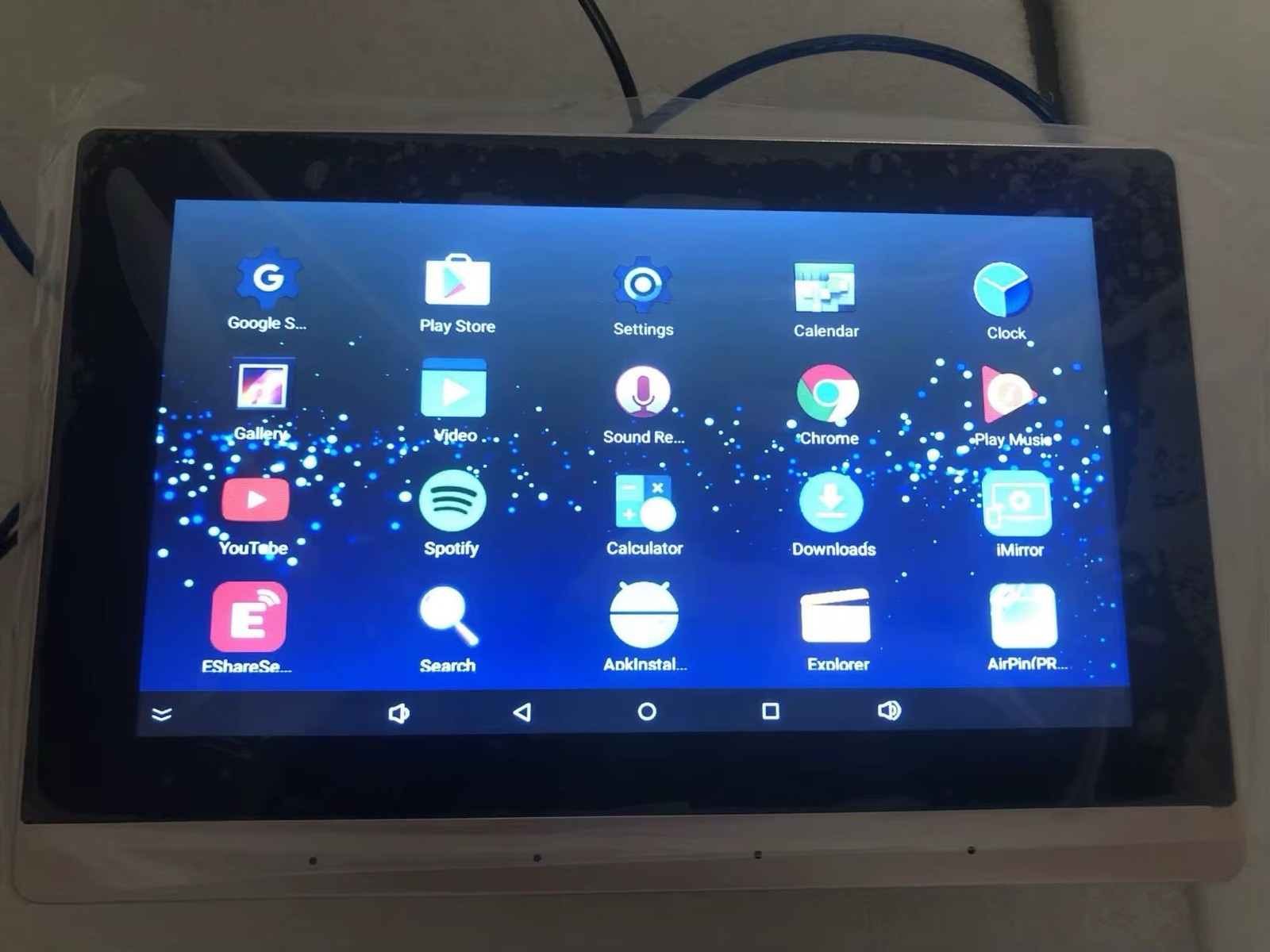 In-Wall Touchscreen Music Amp
