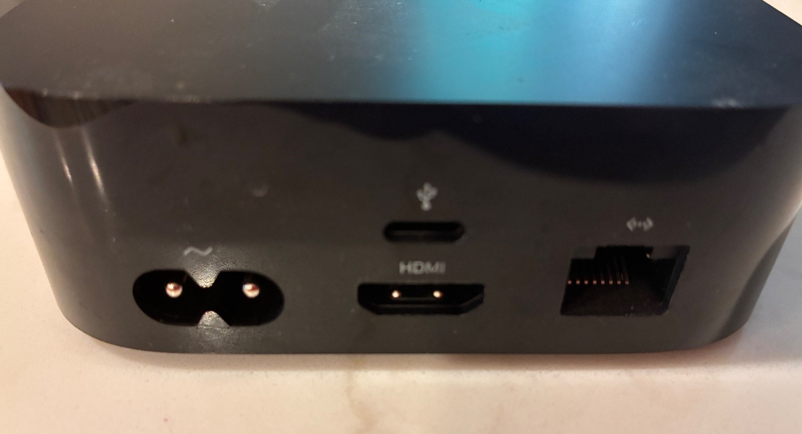 Apple TV (4th Generation) 32GB HD Media Streamer – A1625