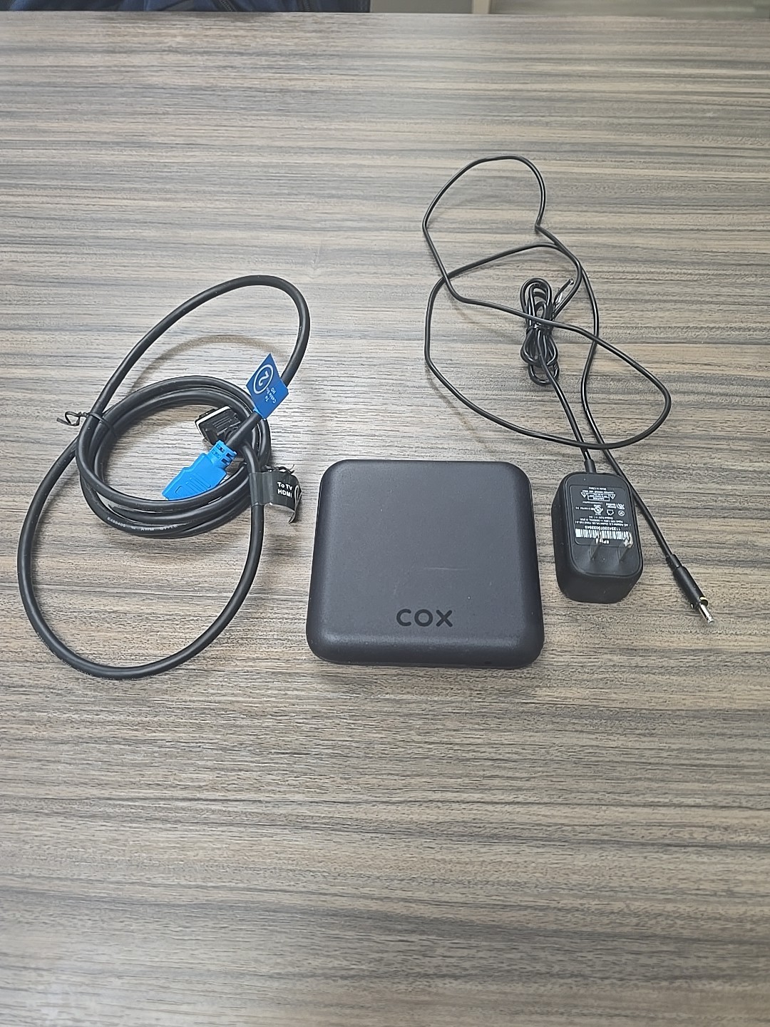 Cox Xumo SCXI11BEI XiOne-SC(B) Stream Box HD Streaming *No Remote* + HDMI Cable