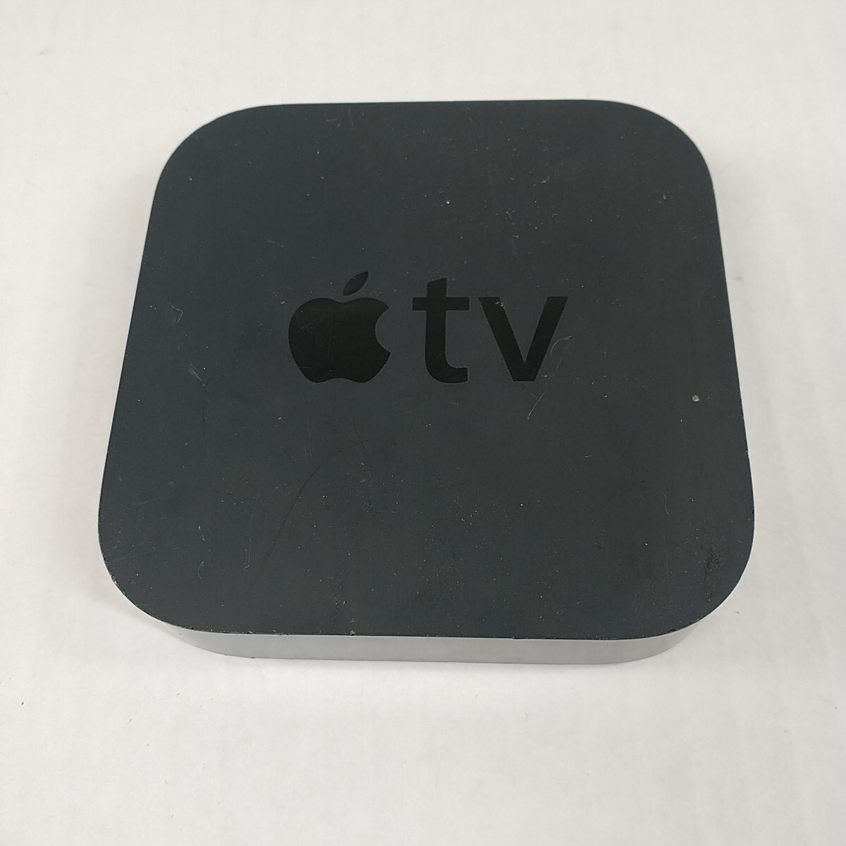 Apple TV 3 3rd Generation A1469 Streaming Media Player + Remote Power Cord Mount