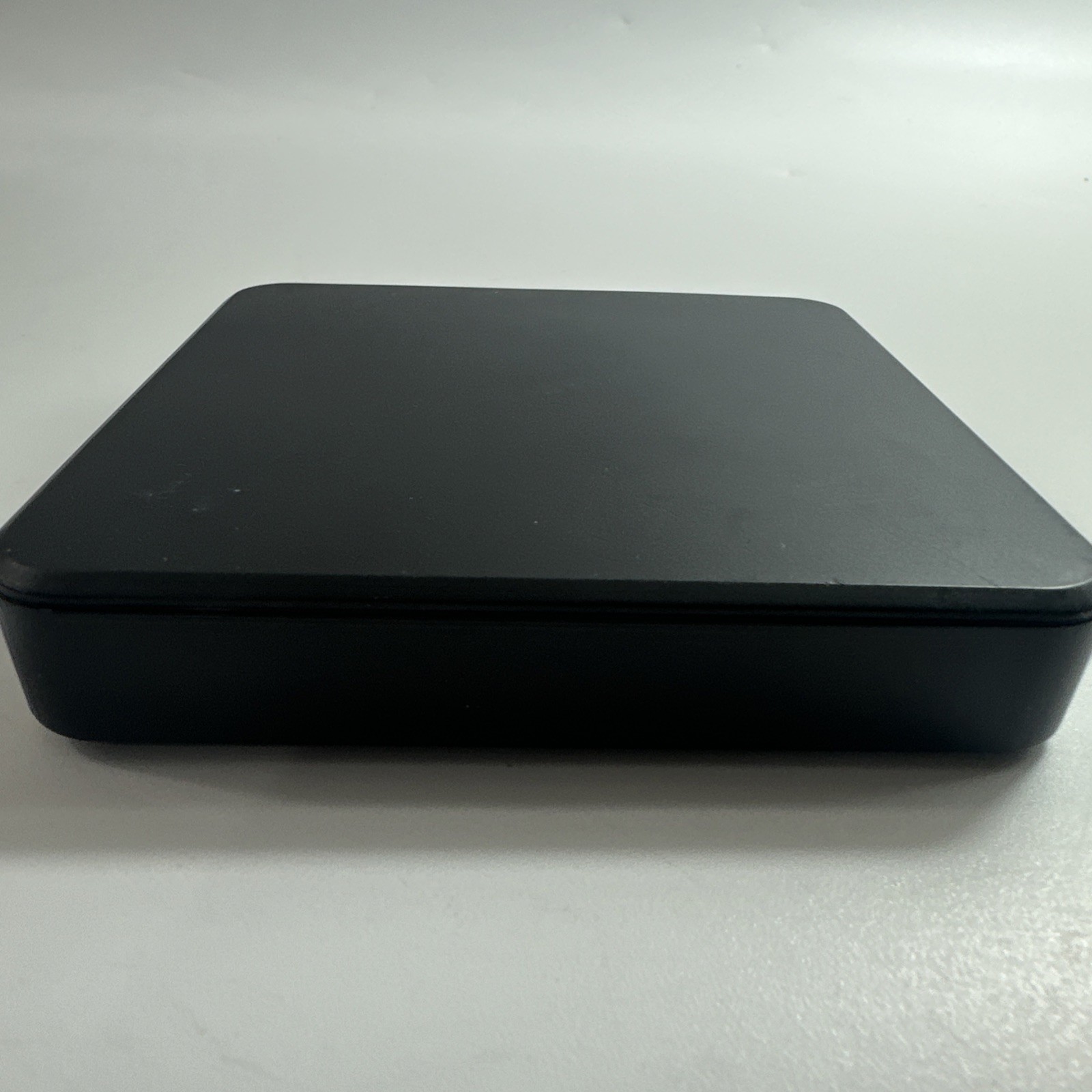 eStream 4K 2X2 Android Media Streaming Box Model IPA1114HDW No remote