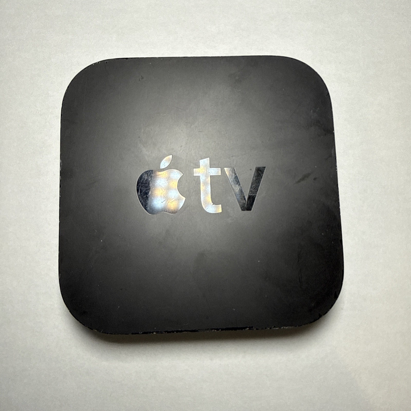 Apple TV (3rd Generation) 8GB Digital HD Media Streamer – No Remote Or Cables