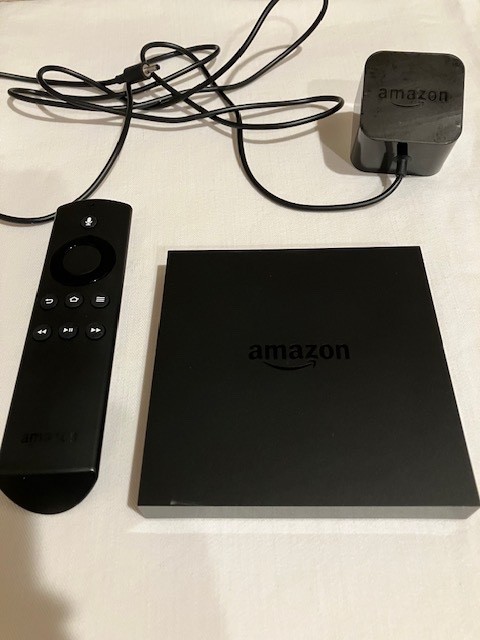 Amazon Fire TV with 4K Ultra HD DV83YW -W/Remote & Power Adapter not tested