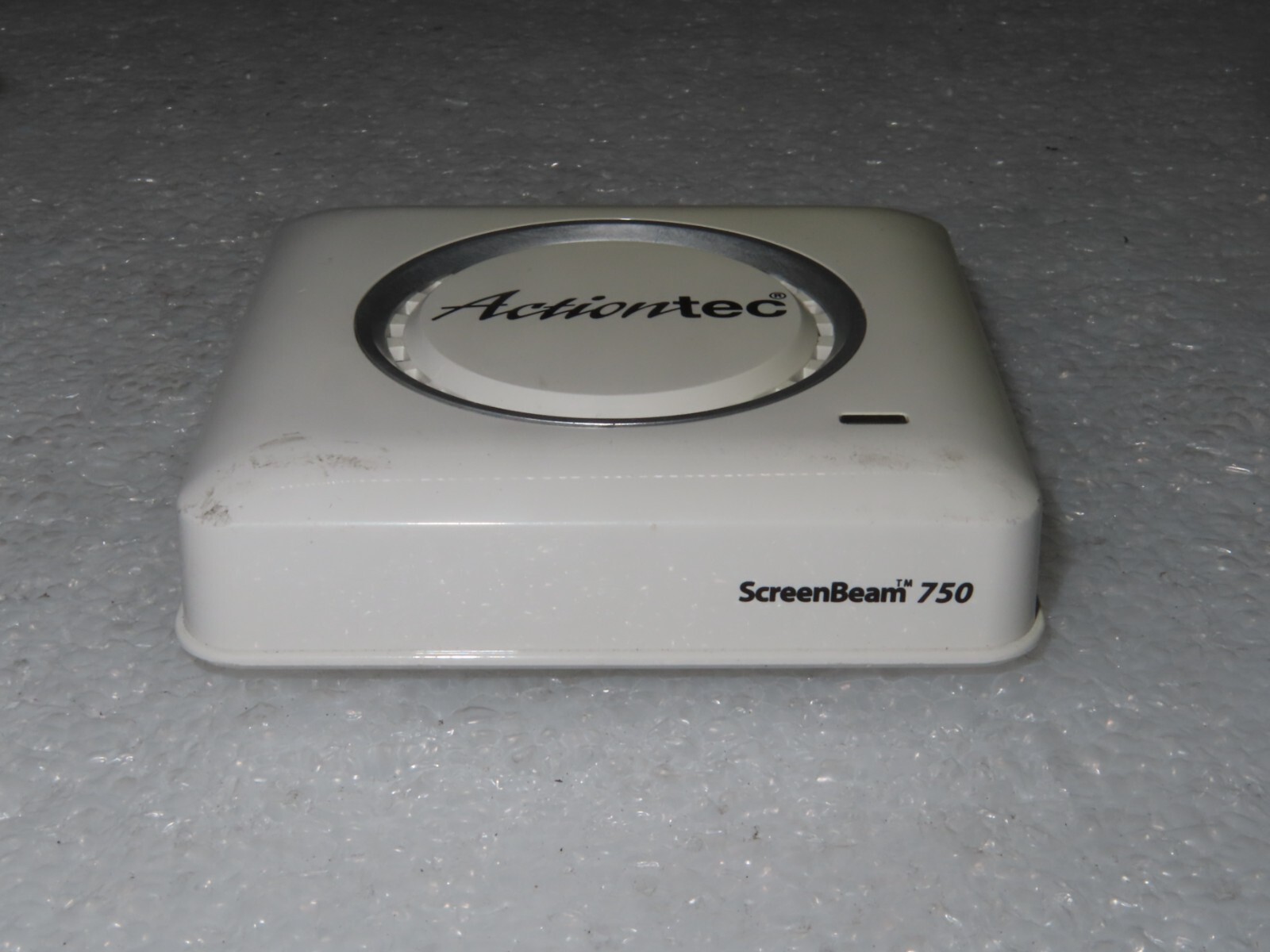 Actiontec ScreenBeam Pro Edition SBWD100B Wireless Display Receiver w/ adapter