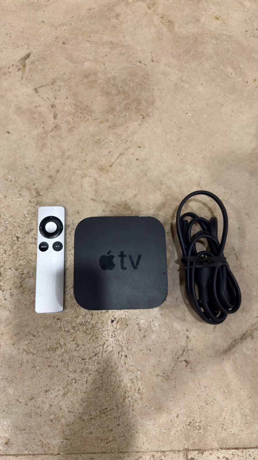 Apple TV HD 4th Gen A1625 MR912LL/A 2GB RAM 32GB w/Power Cable and A1294 Remote