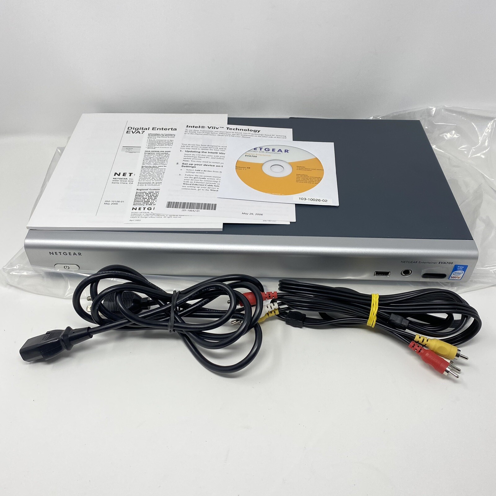 Netgear Model EVA700 Entertainer Network Media Streamer