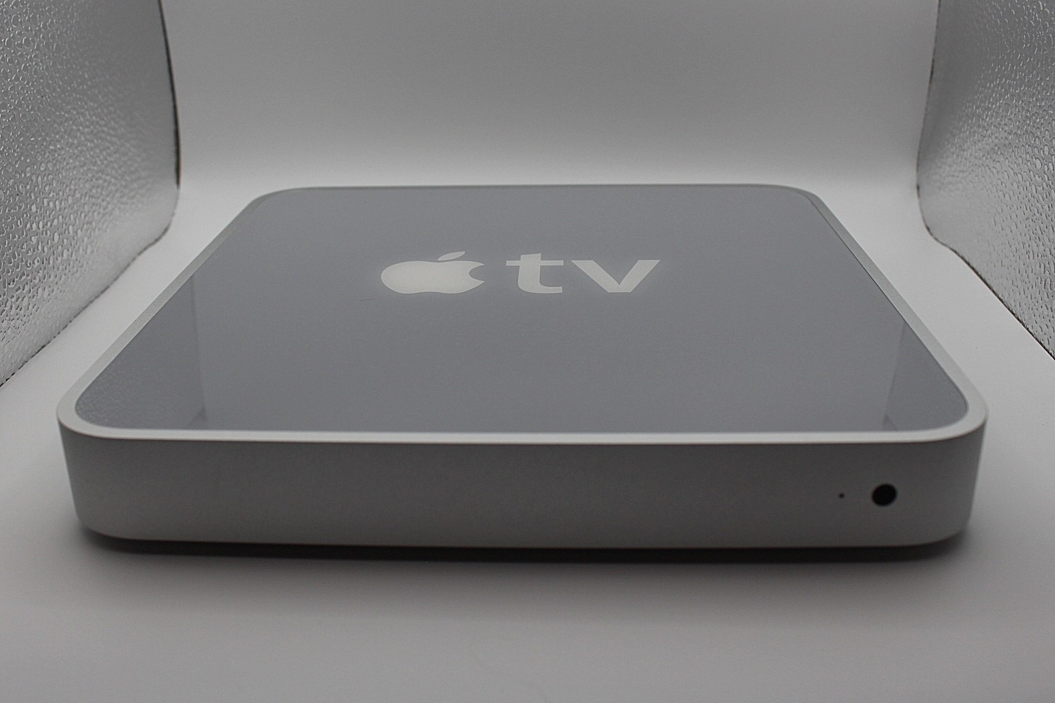 Apple TV 1st Gen A1218 | 160GB MB189LL/A | Complete In Box | Remote A1294