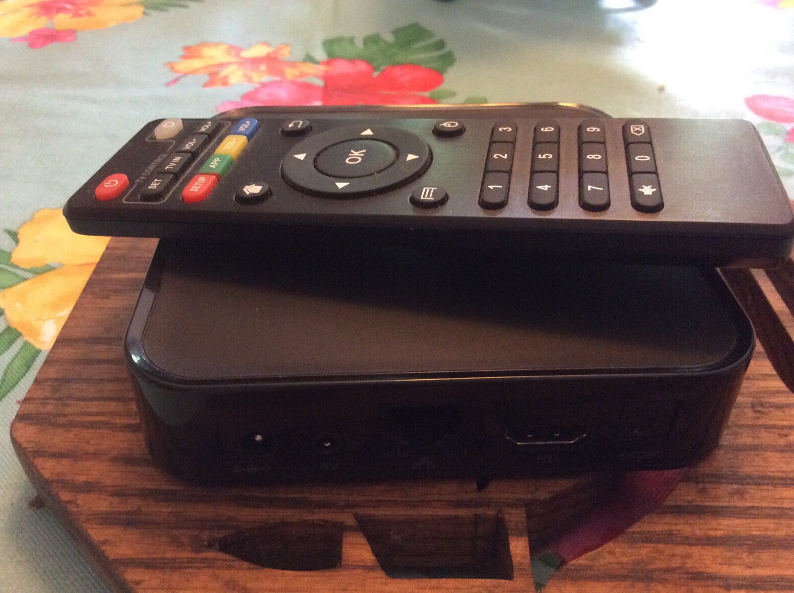 PigFlyTech T95M 4K Android Media Box with Remote