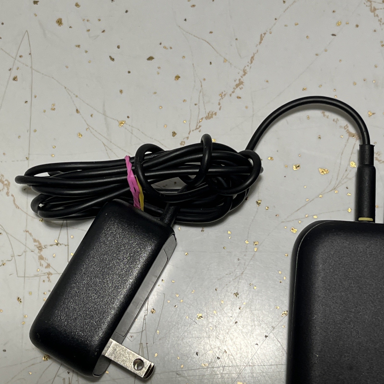 Xumo SCXI11BEI XiOne-SC(B) Stream Box POWER SUPPLY & HDMI( no remote) C1