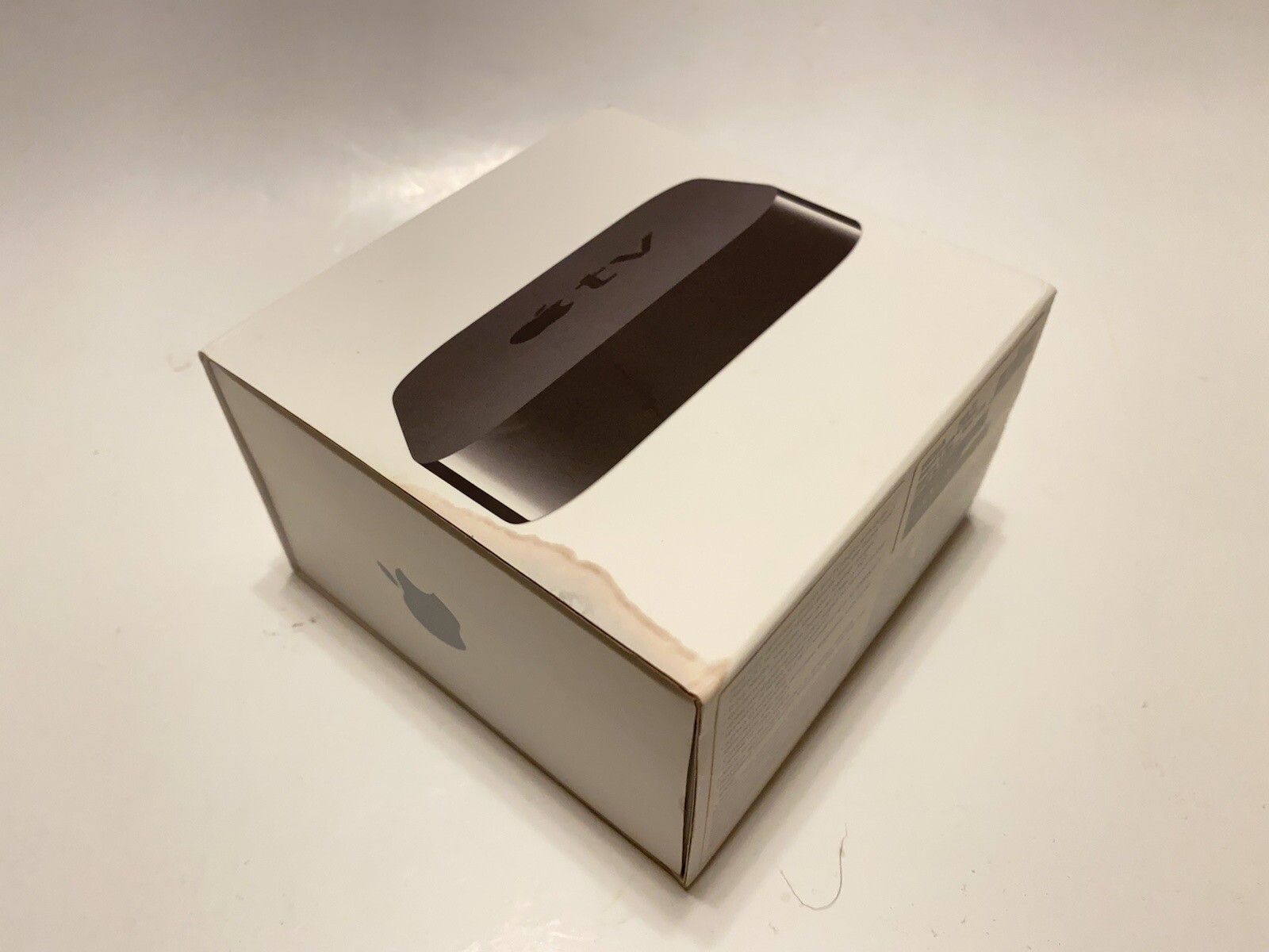 Apple TV 2nd Gen Model A1378 With Remote MC572LL/A Black