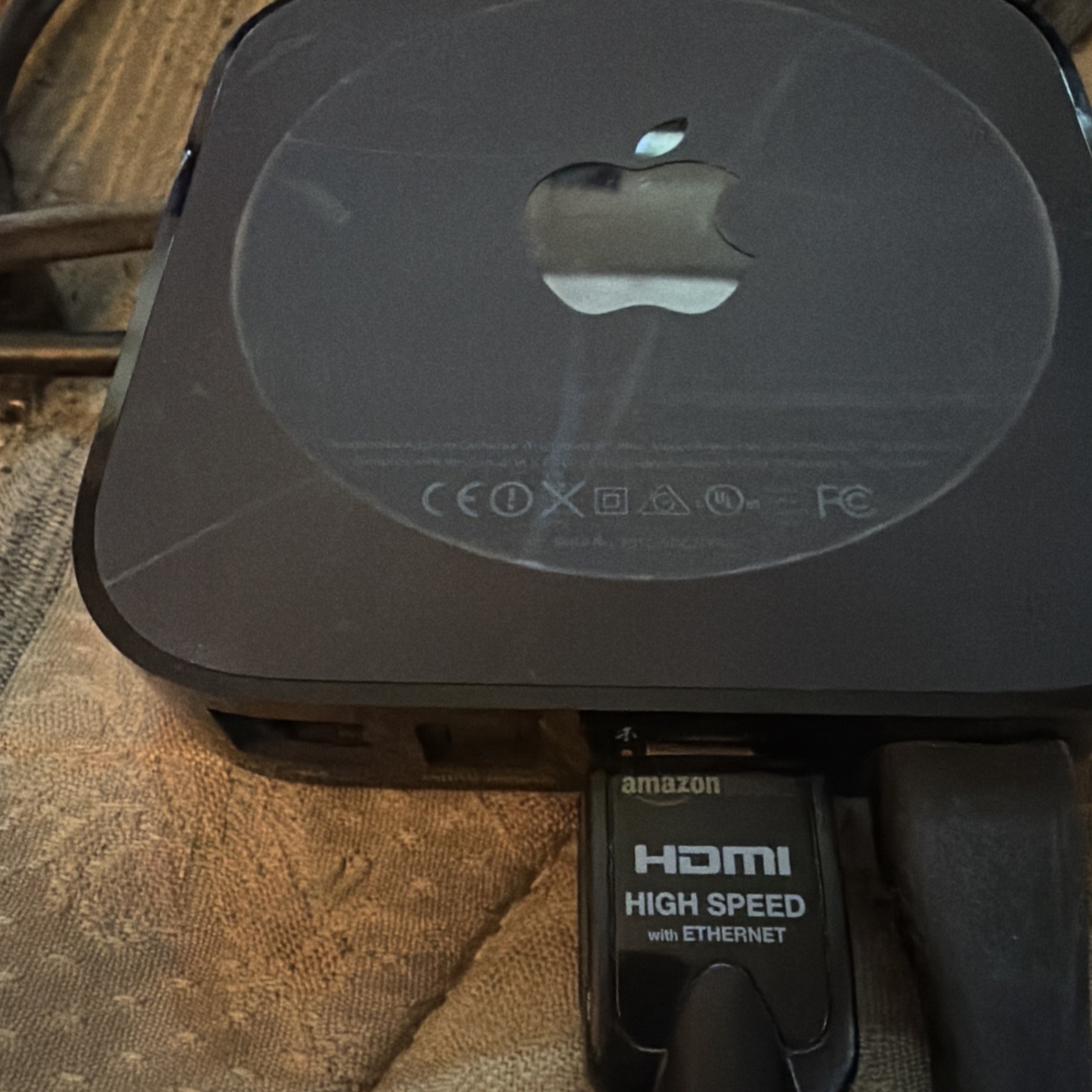 Apple TV 8GB A1469 3rd Gen Streaming with Cables No Remote Included 2013