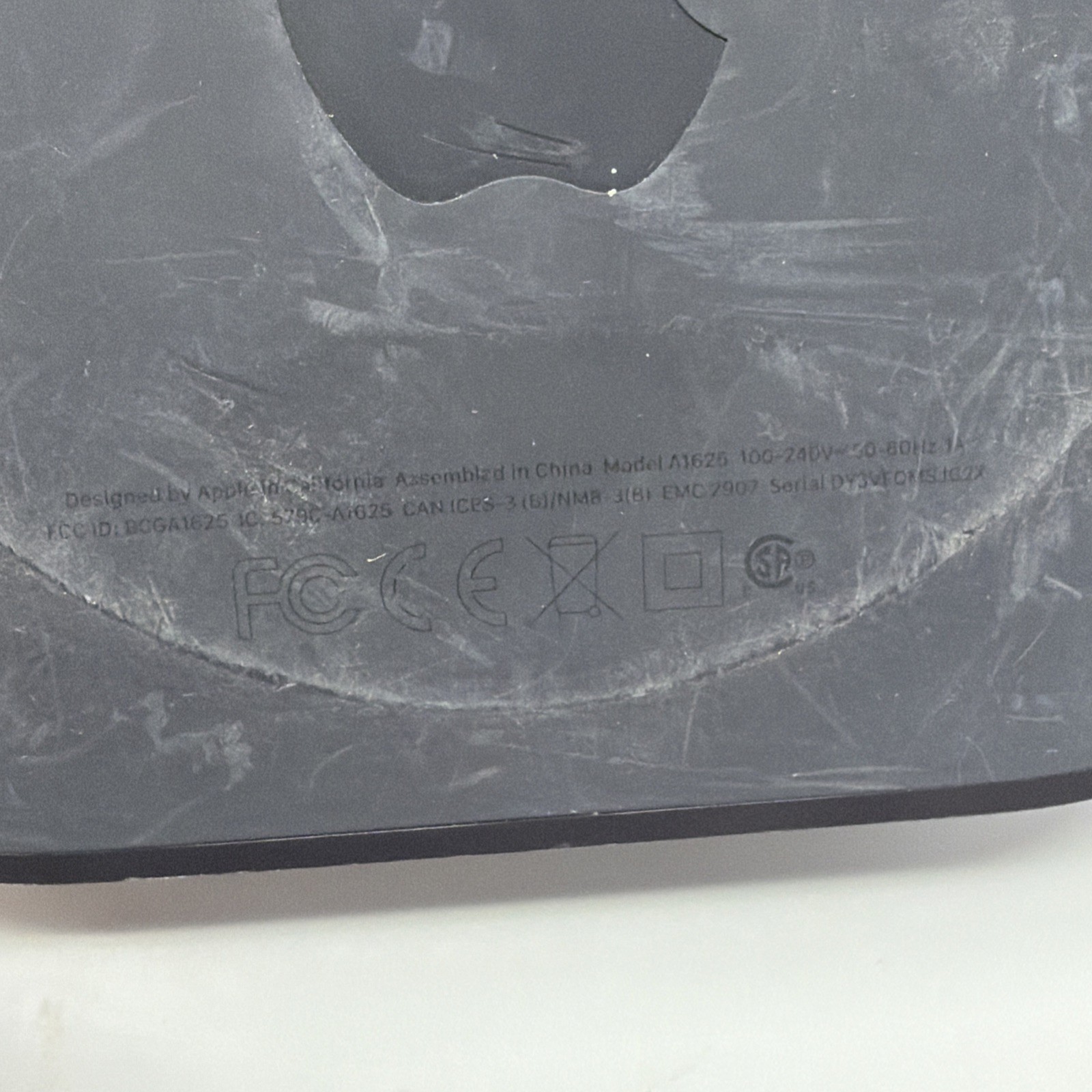 Apple TV (4th Generation) HD Media Streamer – A1625 – With Siri Remote